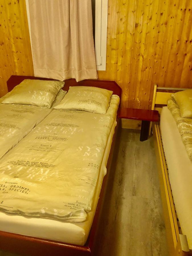 Riviera Bed & Breakfast Amden Bagian luar foto